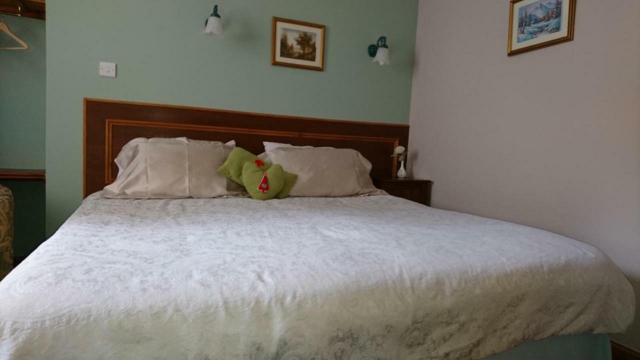 Sunnyside House Bed & Breakfast รอธเซย์ ภายนอก รูปภาพ
